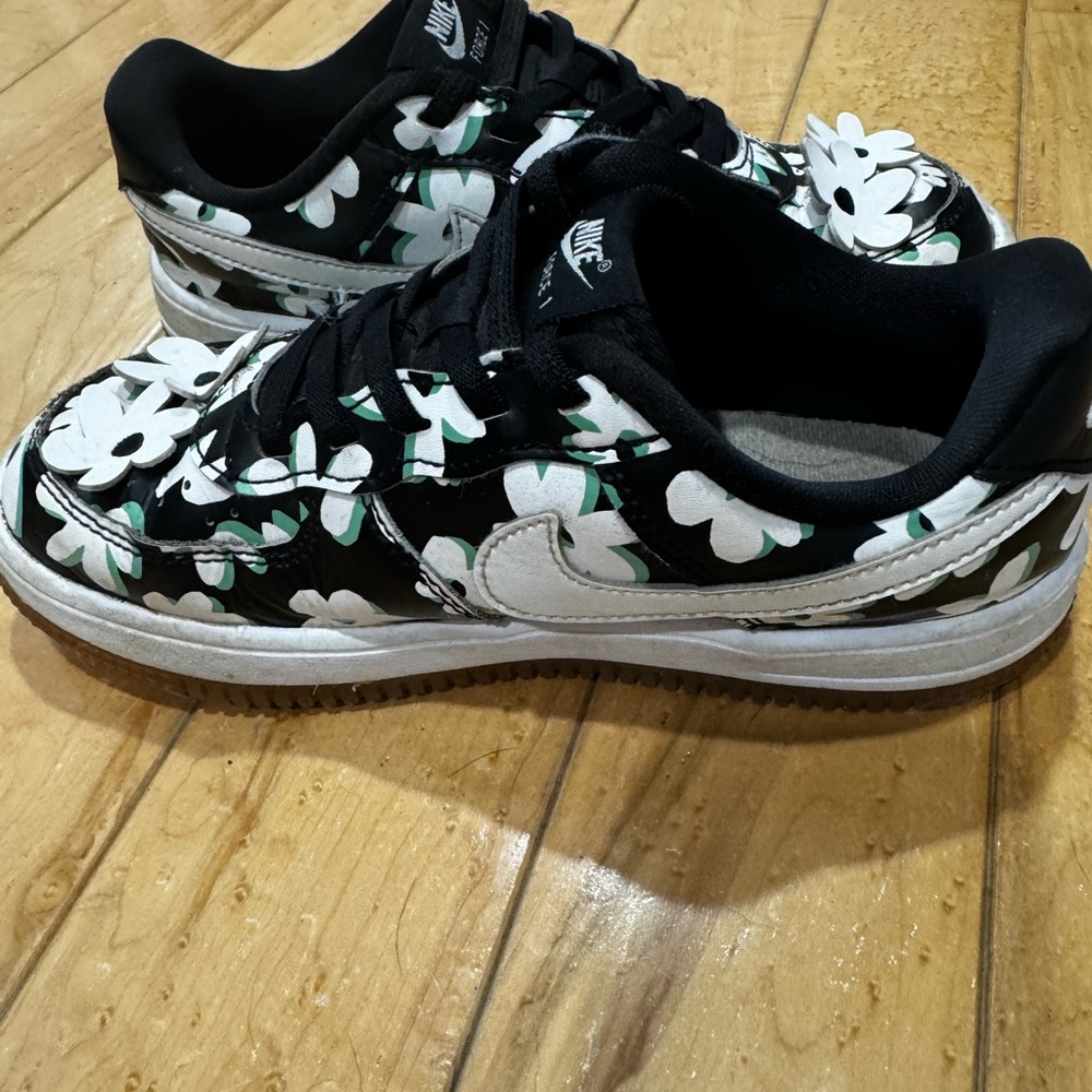 Nike Kids Black and White Floral Sneakers